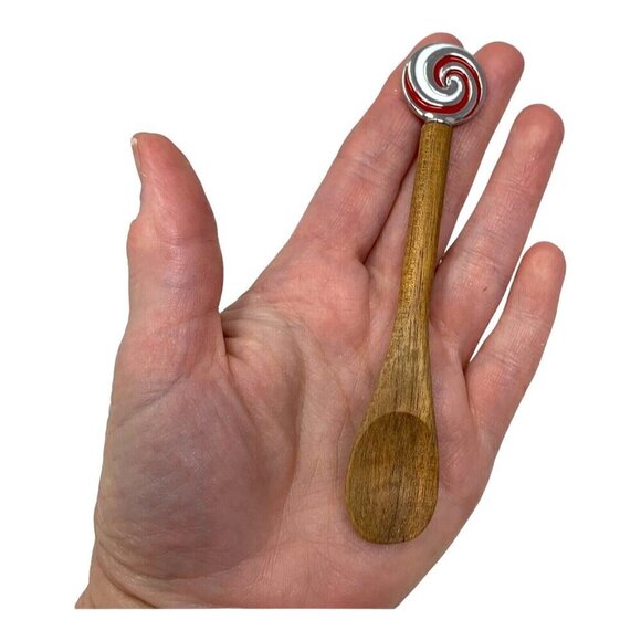 Christmas Peppermint Mini Spoons Set 4 Wooden Decor Ornament Candyland Swirl Red - Picture 5 of 6